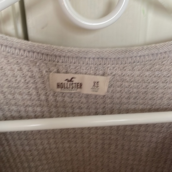 Hollister purple sweater - Picture 4 of 4